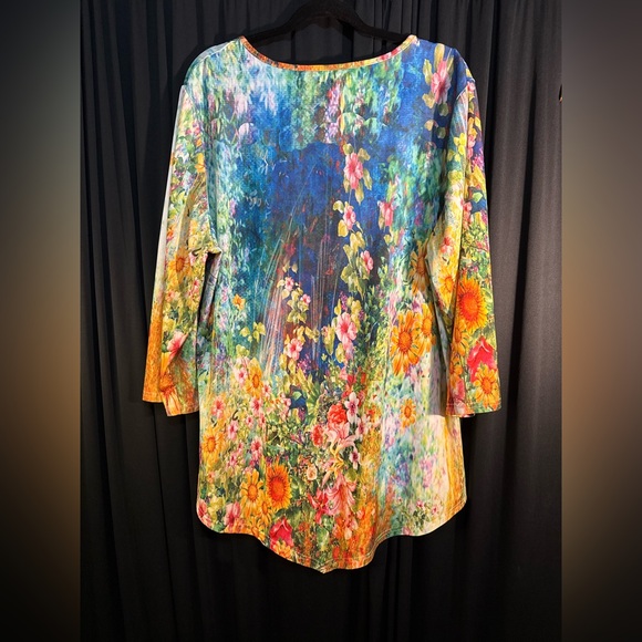 Lily by Firmiana Floral Multicolor Women's Top. 2XL - Picture 2 of 5
